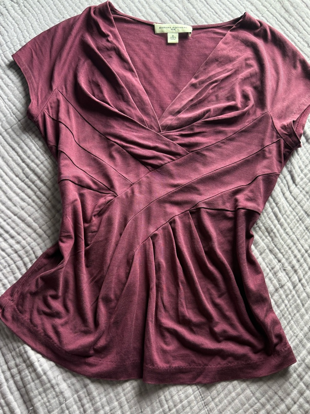 Silk Textured V-Neck Short Sleeve Top